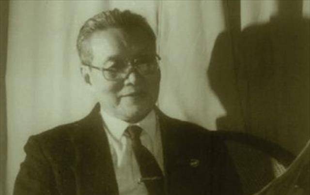 原创沈醉30年后重逢前妻回家后却丧魂落魄妻子嘲笑总算死心了