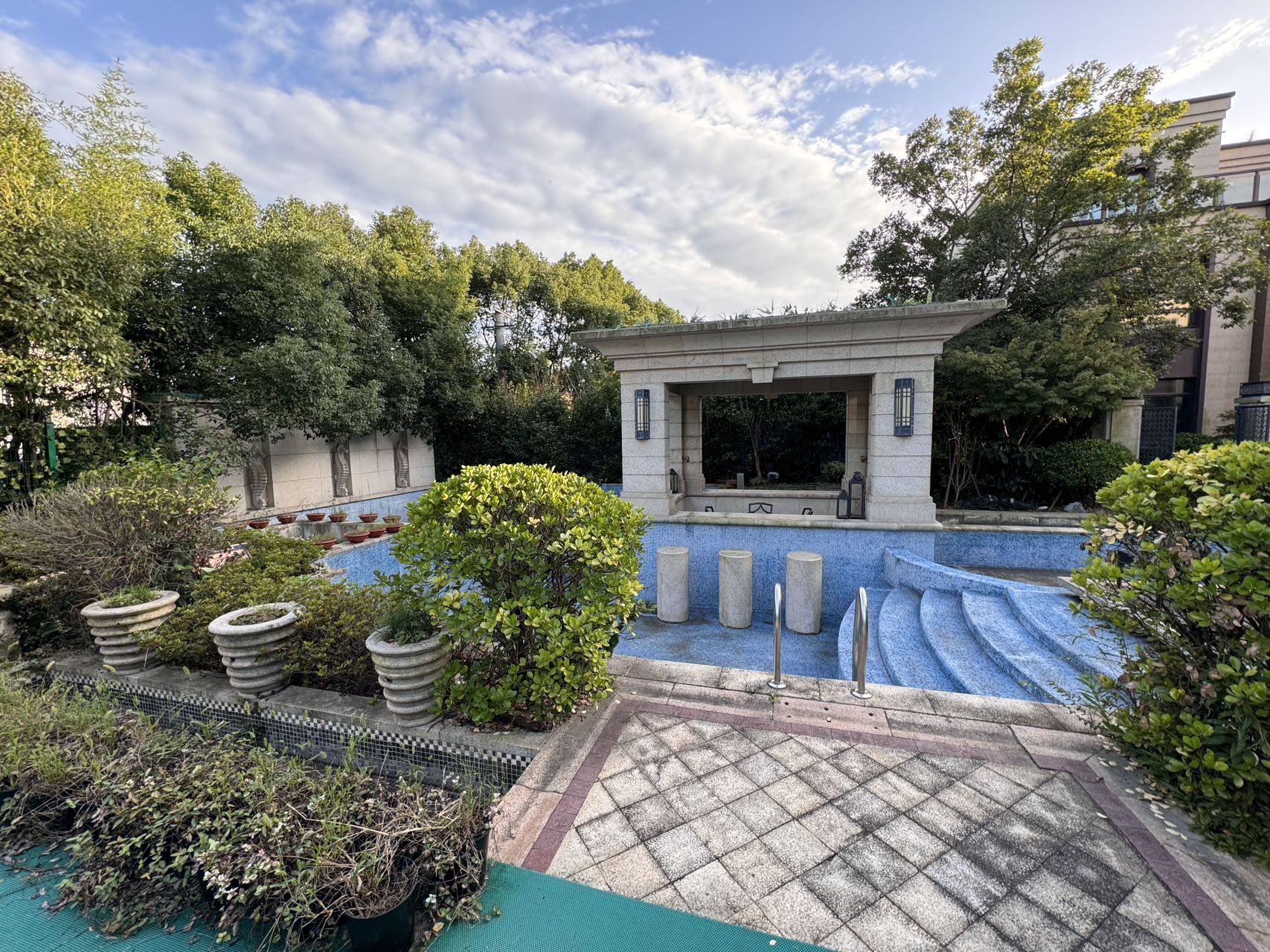 荷玛诗湾别墅售楼处电话:400-000-0460转6868〖售楼中心〗——匠心钜