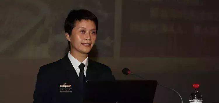 韦慧晓_生活_工作