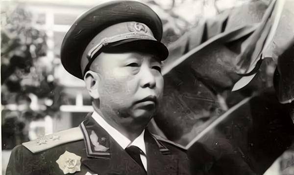 原创1955年全国军区重新划分广州军区设3位副司令员他们是谁