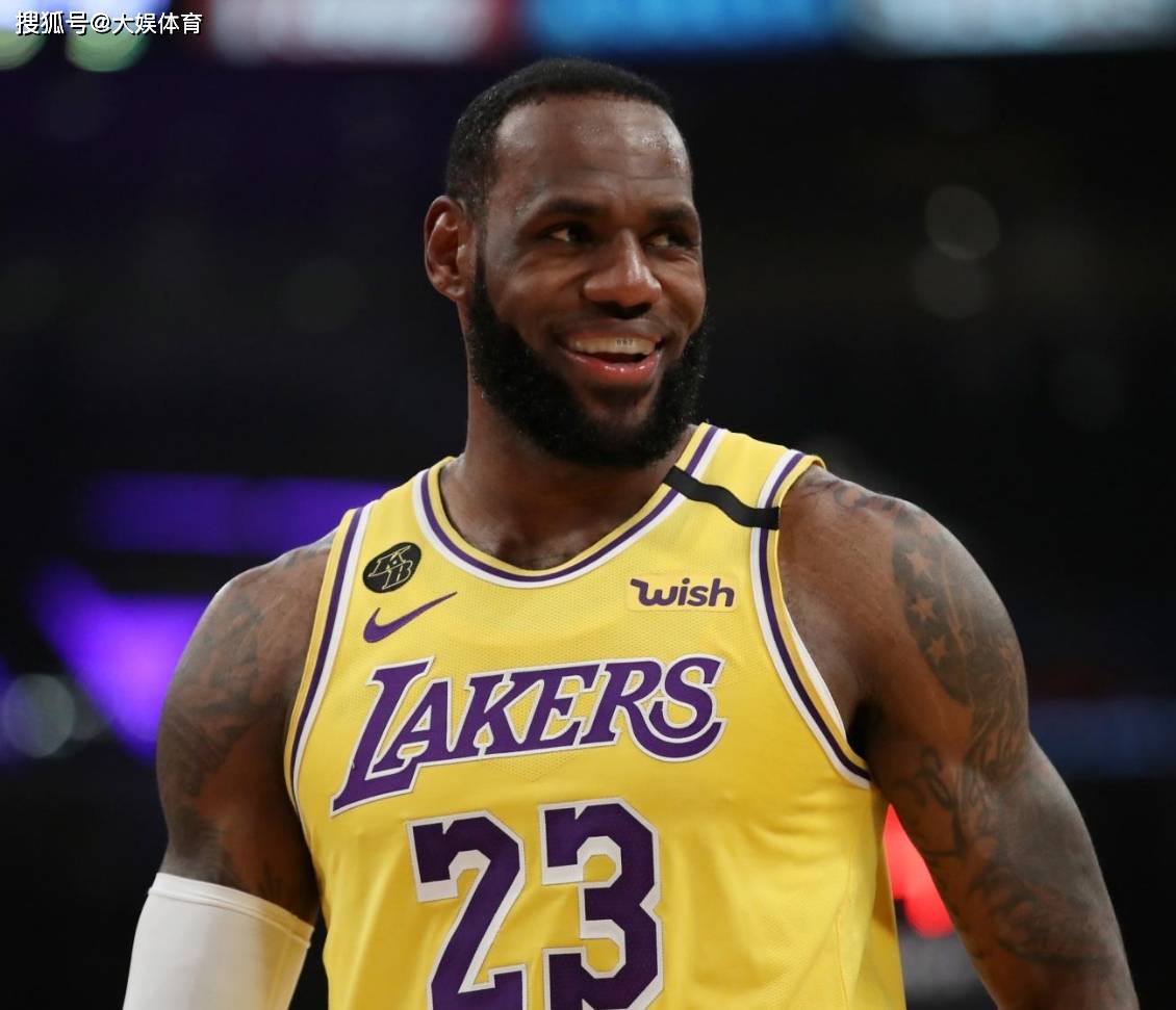 文班亚马和詹姆斯同时参加选秀,你会选谁当做状元呢?_篮球_比赛_球员