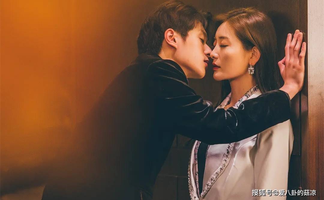 原创明日播出两部新剧同天定档高糖甜宠古装爱情你看好哪部