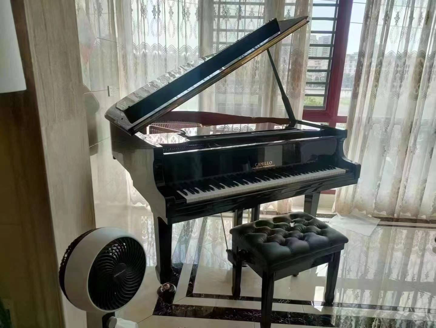 卡米洛钢琴卓越品质和远见的品牌