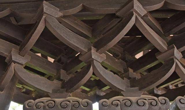 天南杰构广西这座神奇的古建筑上过邮票四根柱子不落地