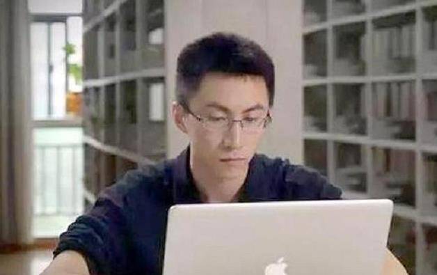 20岁学渣成功攻克世界级难题,三院士联名推荐,破格成最年轻教授_刘路