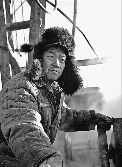 60年代我国著名"照片泄密案",日本间谍破解后,让日商获利千万_王进喜