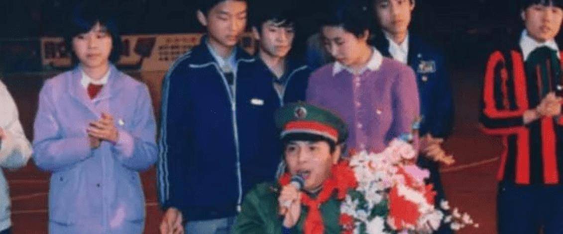 原创老山战斗英雄徐良87年上春晚一唱成名之后为何陷入舆论风波