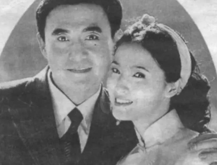 赵丹前妻因战乱无奈改嫁,将错就错被女儿怨憎,一场疾病母女和解_赵青