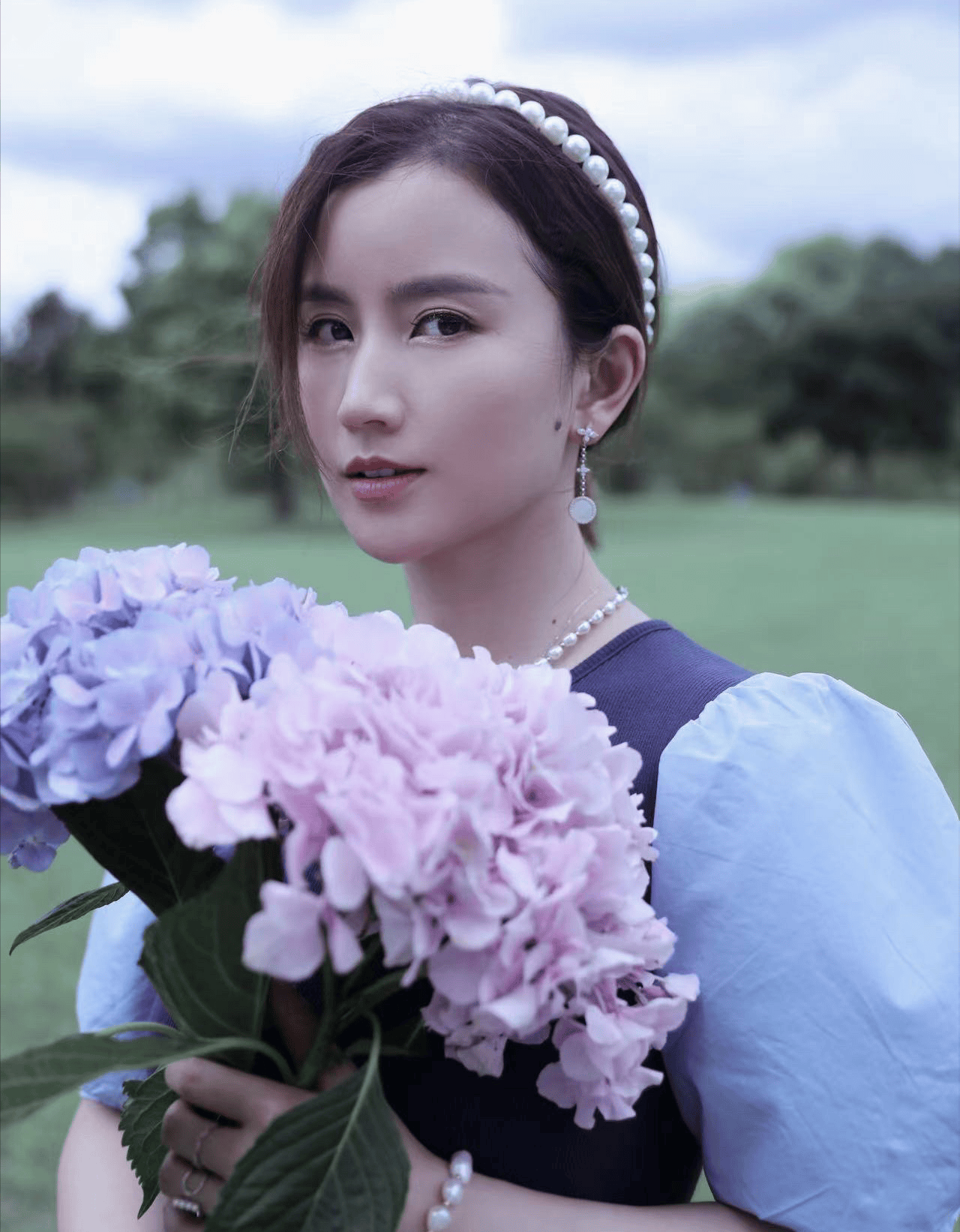 上海主持伏玟晓:一婚嫁恋综男嘉宾,二婚嫁富豪,如今成人生赢家_薛斌