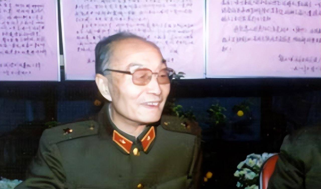 原创1973年警卫战士被迫退伍张爱萍苦寻其14年你为什么不来找我