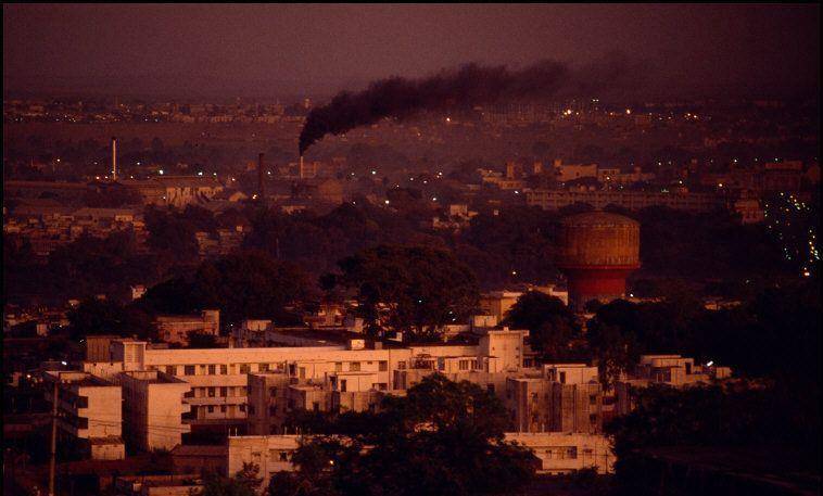 原创美国工厂毒气泄漏造成55万印度人死亡不管不顾也就印度能忍