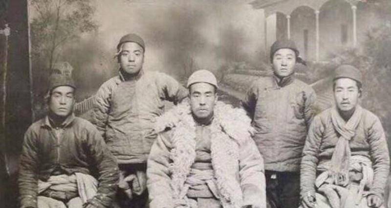 原创民国匪王刘黑七率上万人烧杀抢掠还自封师长娶86个老婆