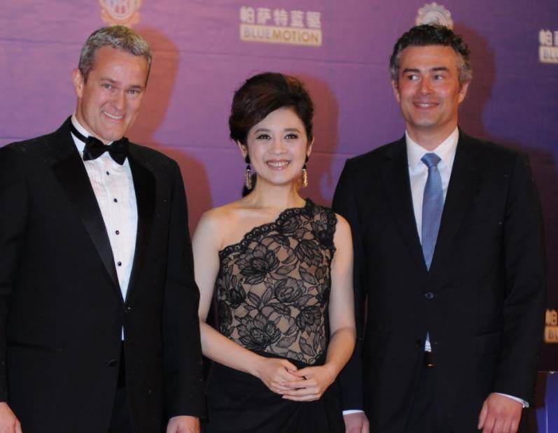 原创她是央视知名主持人因破坏别人婚姻被赶出央视现被迫远走他乡