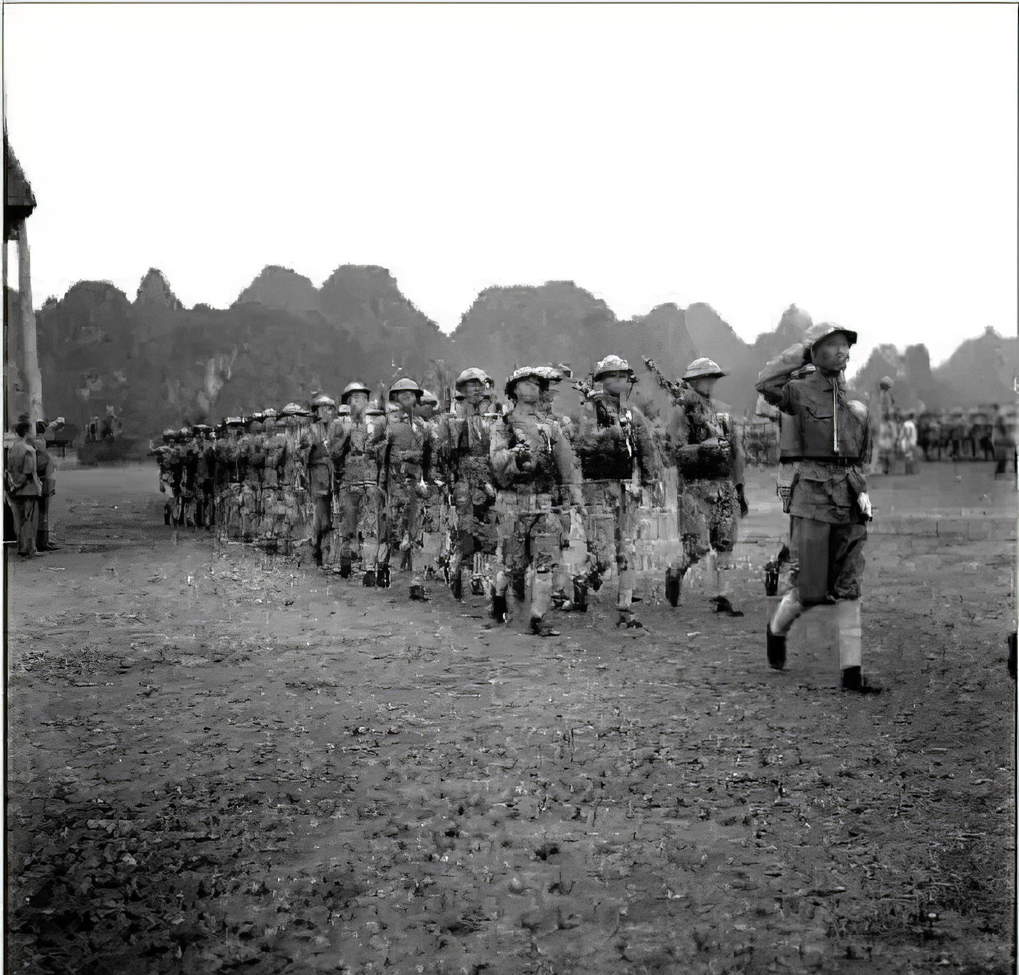 "广西狼兵雄于天下",淞沪会战6000敢死队壮烈殉国,无一生还_桂军_日军