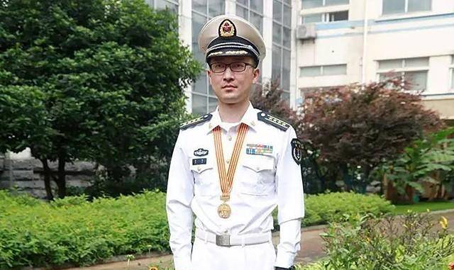 肖飞打破外国垄断造就中国电芯为国家节省10个亿被授一等功