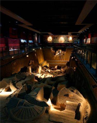 民国十二年(公元1923年),河南新郑李家楼地区发生一起盗墓大案,盗贼被