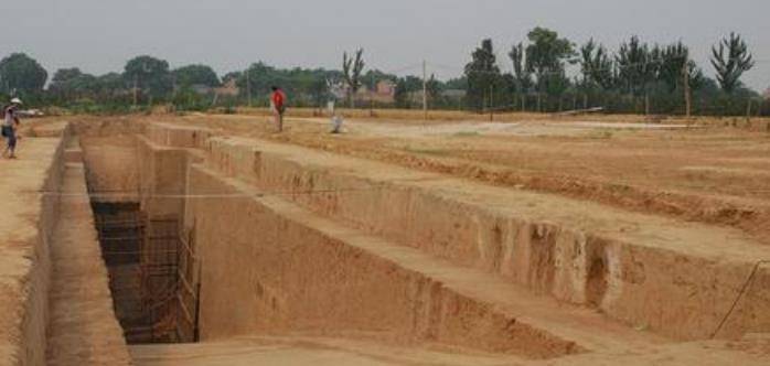 原创小伙缺钱挖祖坟不曾想墓地轰动考古界入选全国十大考古新发现