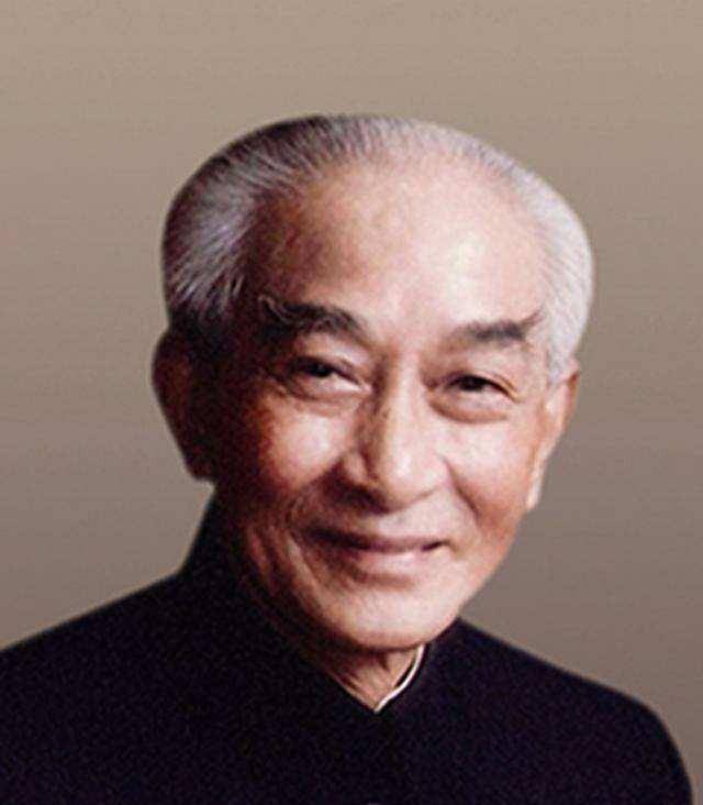 南怀瑾大师偏偏南怀瑾人小主意大,坚决不肯当学徒:"我要自修,给我几年