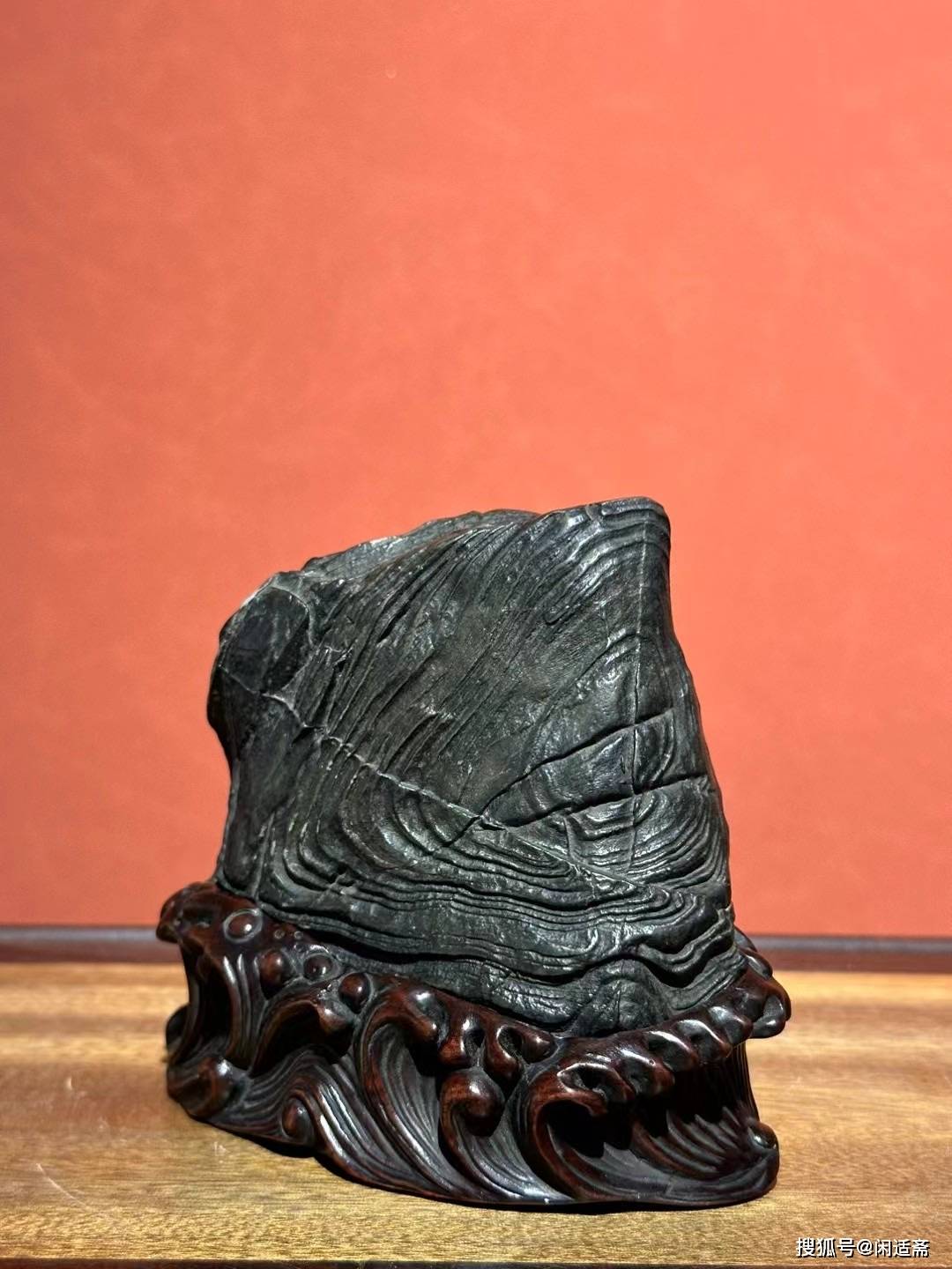 原创灵璧赏石中之贵族极品老白马纹石