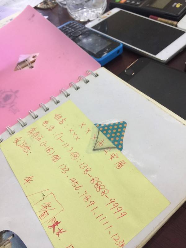 男子送上百个骨灰回国有些死于电诈园区