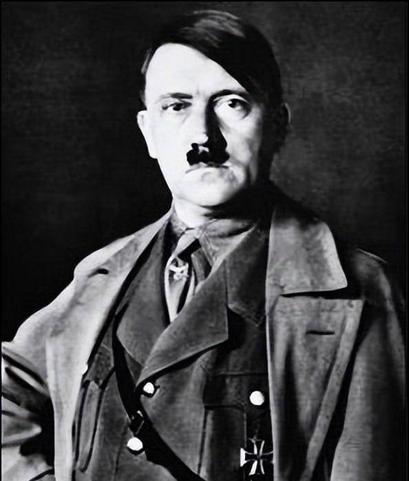 原创原创德国政坛一个不出名的政客弗朗茨冯帕彭却扶持了希特勒上台