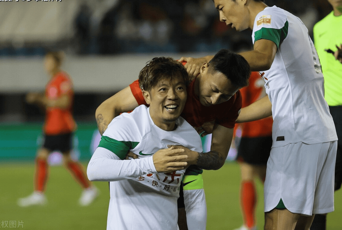 同时,国安主教练苏亚雷斯也在热身赛上,安排张稀哲出场比赛.