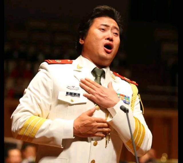 1963年,戴玉强出生在河北省文安县一个农民家中,1980年入北京煤矿学校