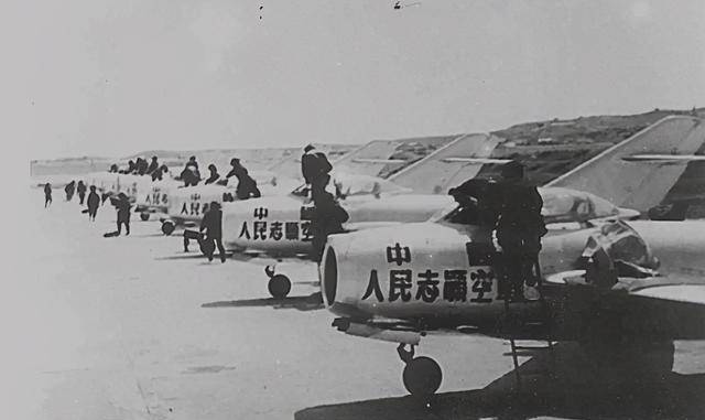 抗美援朝中是谁打破了美空军不可战胜的神话英雄后来怎么样了