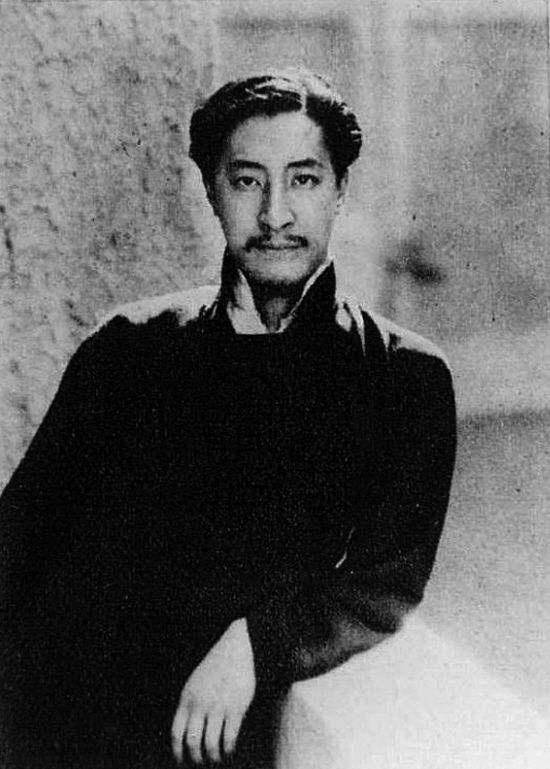 孙女葬礼邂逅10岁表弟,一见倾心,2人成婚后悲剧开始了_邵洵_佩玉_中国