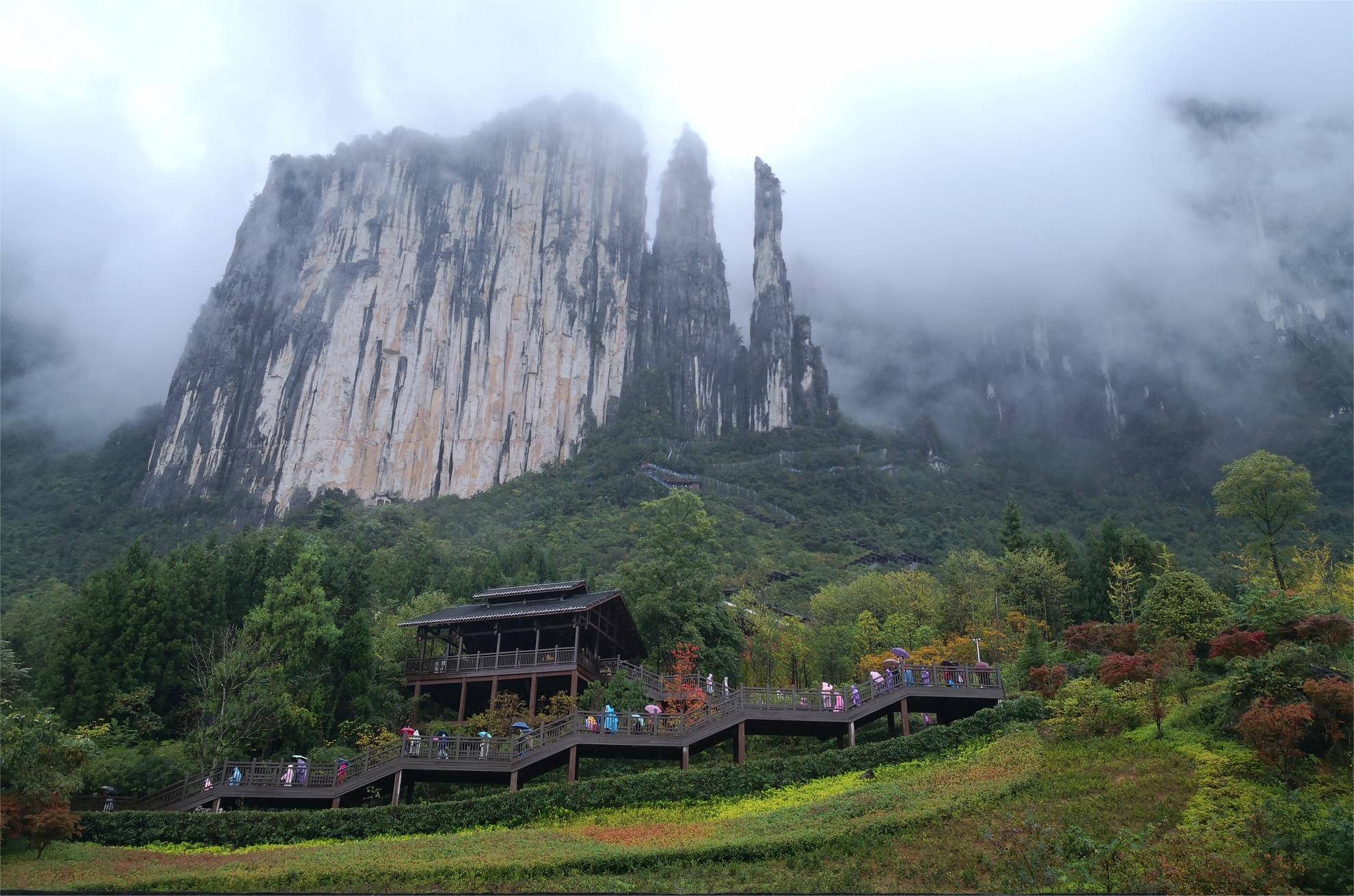 湖北恩施旅游旅行大概要花多少钱这篇恩施旅游省钱攻略不要错过