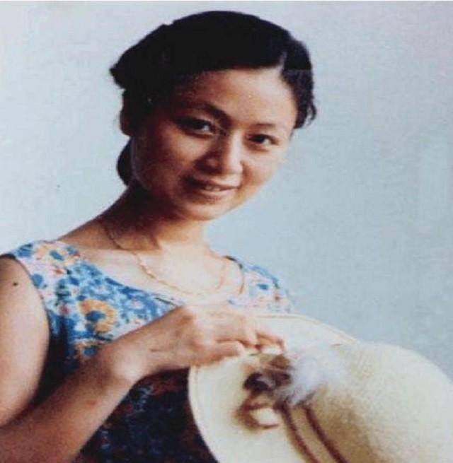 原创原创揭秘余秋雨另一面弃13年糟糠妻娶小16岁新欢前妻怒斥伪君子