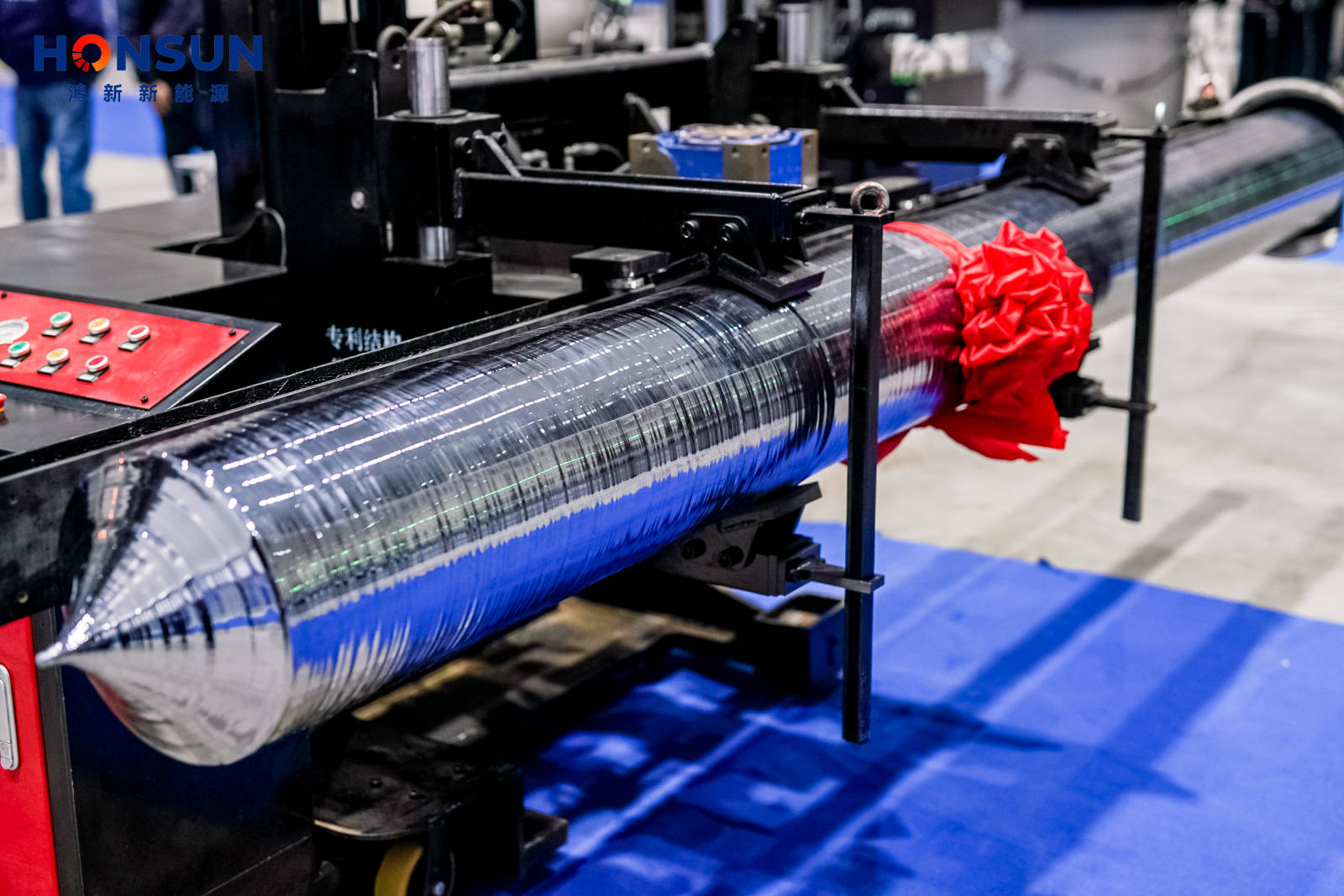 开启新征程鸿新新能源高效n型单晶硅棒硅片项目点火投产仪式顺利举办