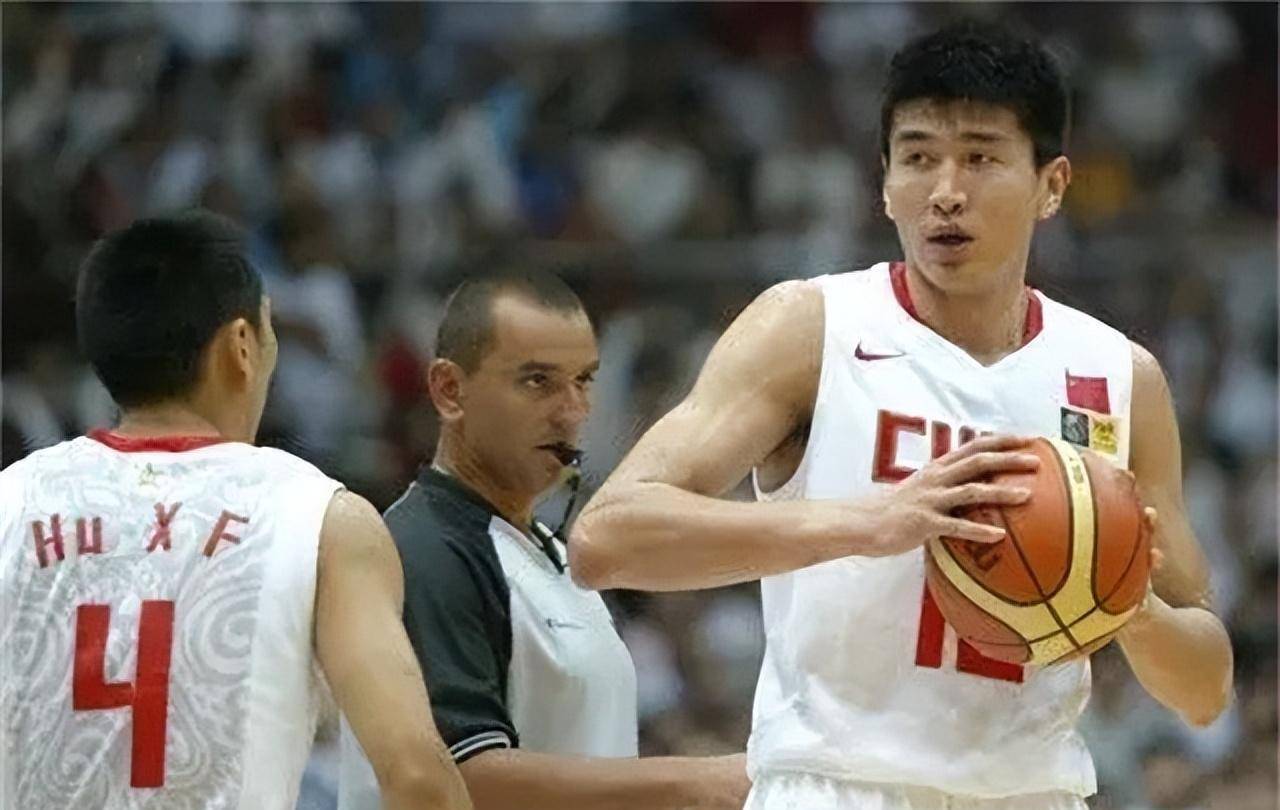 08年奥运会15年过去了,男篮12位球员境况差距大,只有一人未退役_姚明