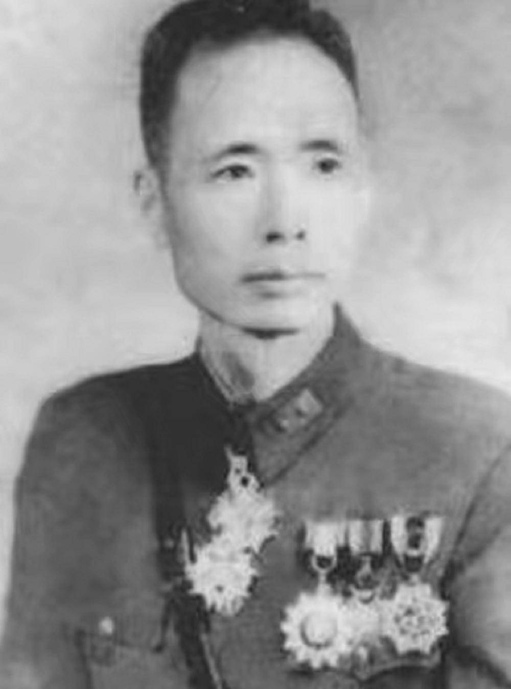 曾志说:"陶主任,有什么需要帮助的,只管开口.