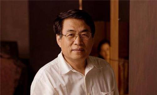 原创原创少女12岁拜师学画与老师苦恋13年终成正果为