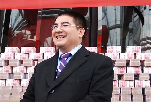 原创曾用3300万搭起钱墙的陈光标为何突然消失了