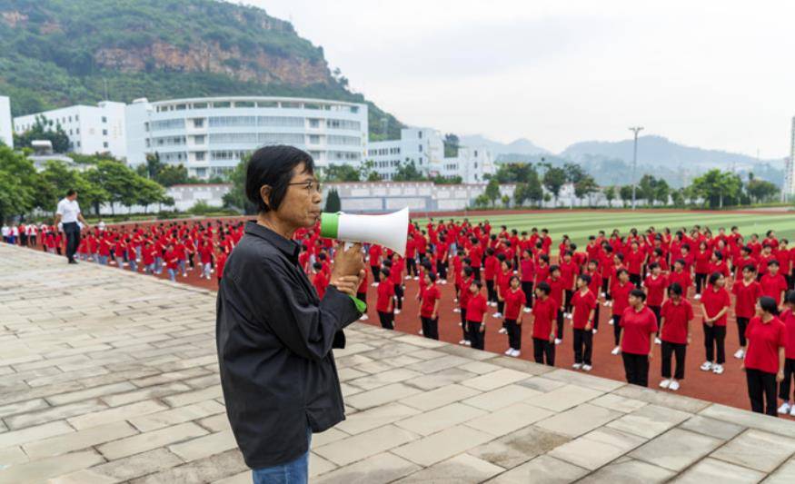 原创为国家培养出2000多名女大学生获奖无数的张桂梅后继无人