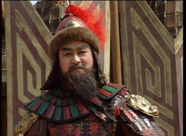 这支特种部队就足以威震天下;袁绍也曾被公孙瓒团团包围,弩矢如雨之下