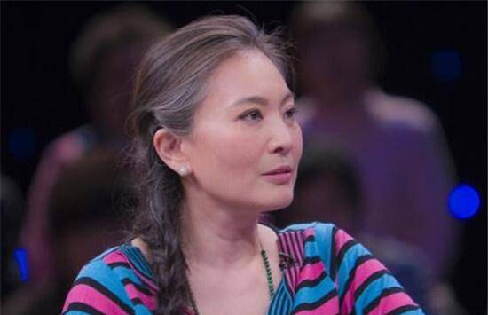 她是中国最美女法医,最高检院的"白发魔女",年轻时照片像明星_王雪梅