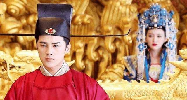 原创丈夫迫于生计将15岁妻子卖进皇室结果两人余生都享受荣华富贵