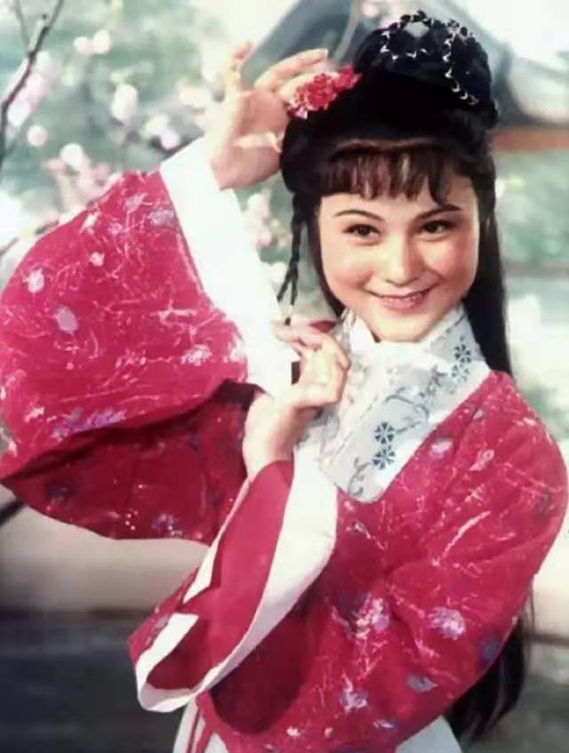袭人嫁给蒋玉菡后一起供奉了宝玉夫妇作者一段话给出了答案