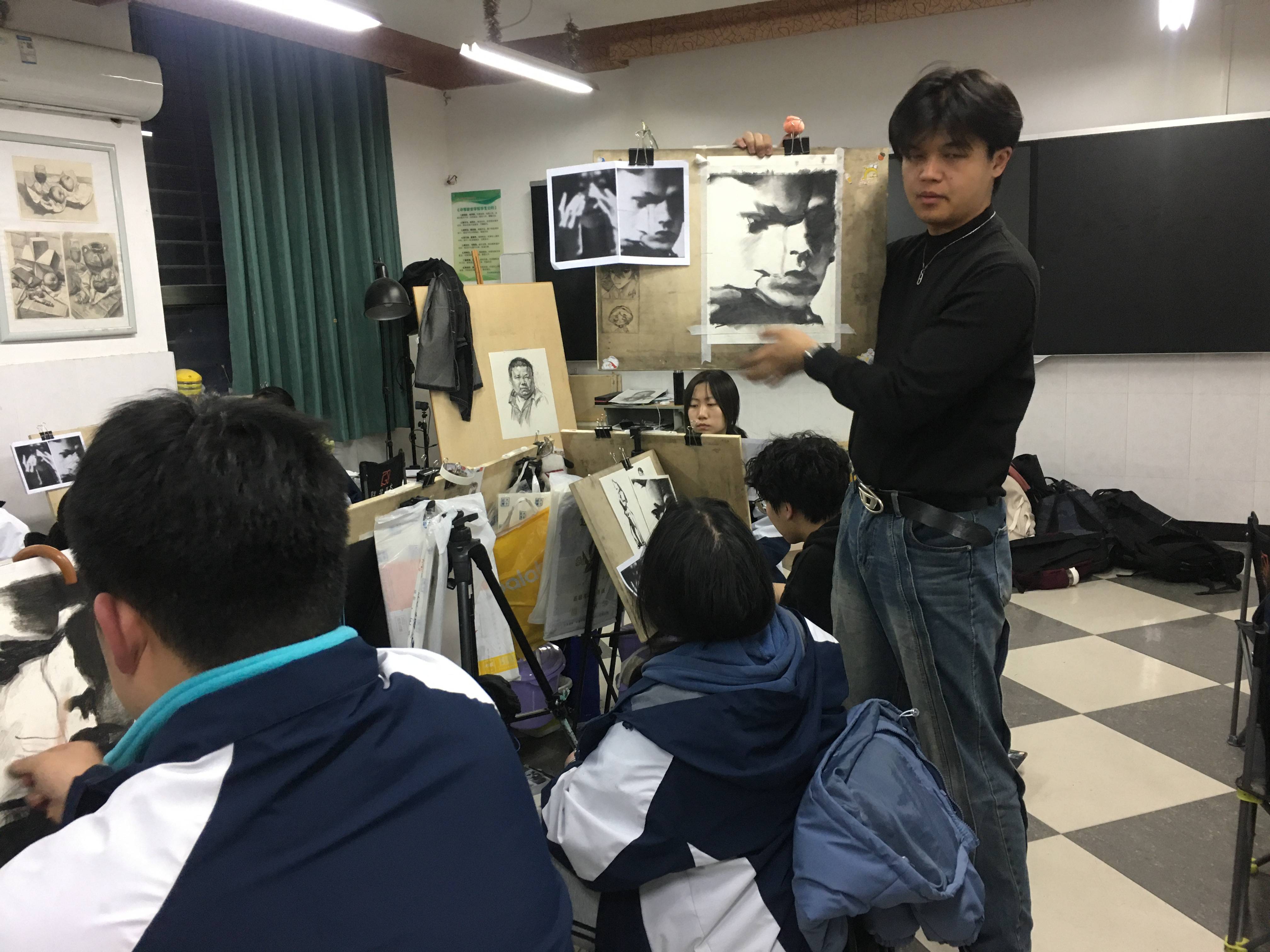 西安美术生集训日常_同学_生活_师哥