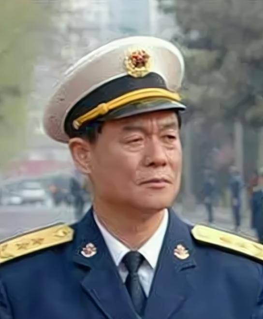 他是原海军第六任司令员55岁被授中将61岁晋升上将享年63岁