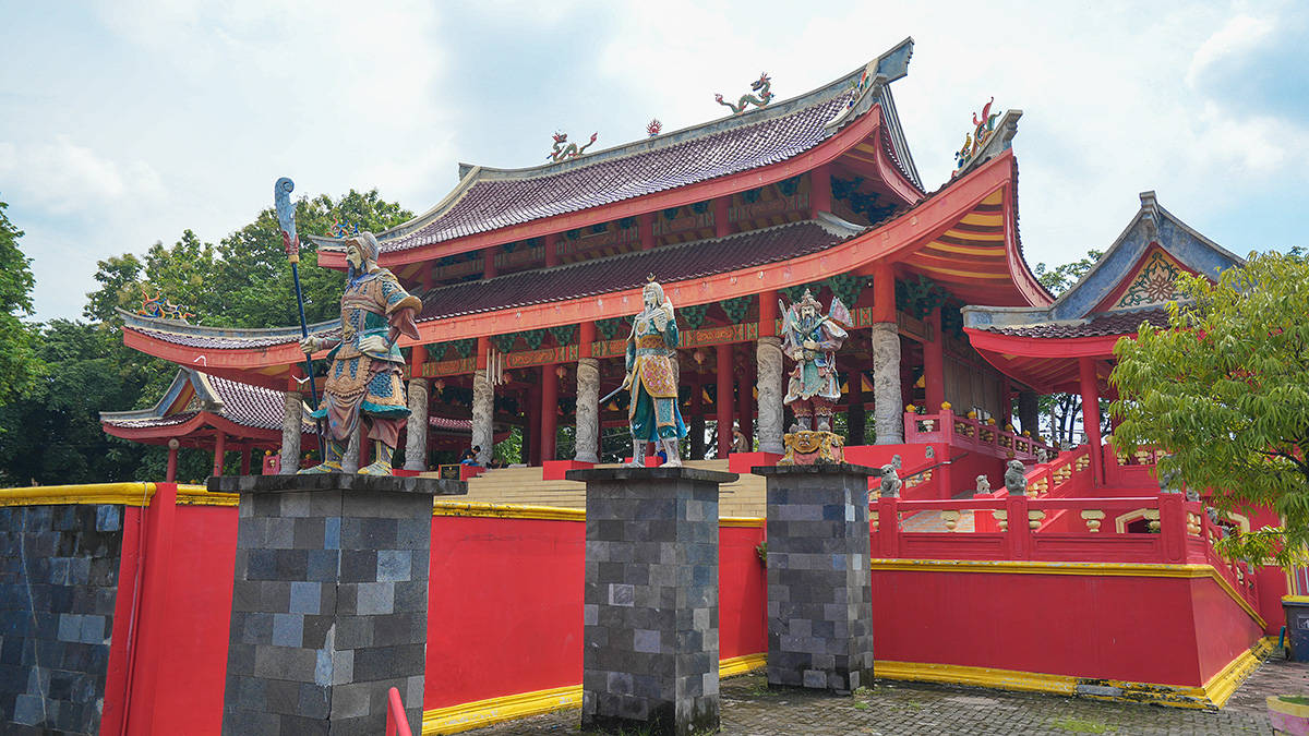 原创印尼的三宝垄有座为郑和所建的历史庙宇群此城市也因他而命名