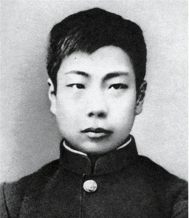 原创闰土为何要偷鲁迅家的碗碟覆在上面的草灰是穷人的尊严和情义