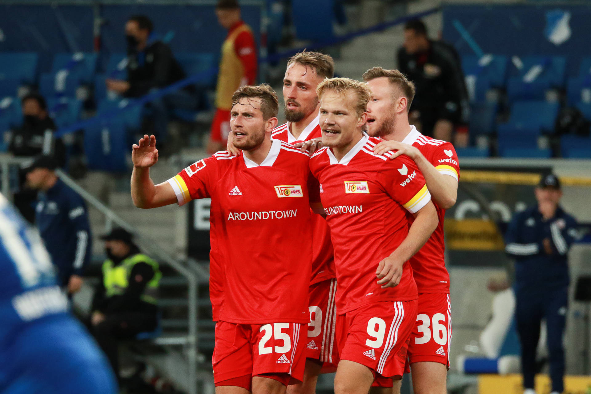 奥格斯堡现在排在德甲的第七位,球队目前和欧战区的差距已经有了6分