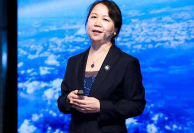 "黄伟芬:英雄背后的英雄,亲身体验所有训练项目_的项目_载人航天_国家