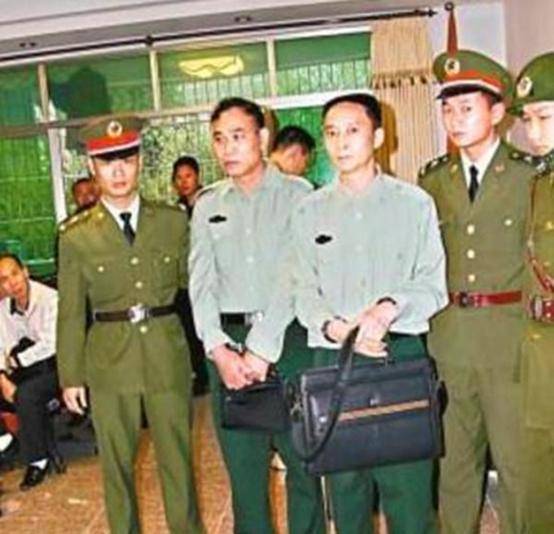 原创骗子大校郭荣喜私建百人军队到处招摇撞骗