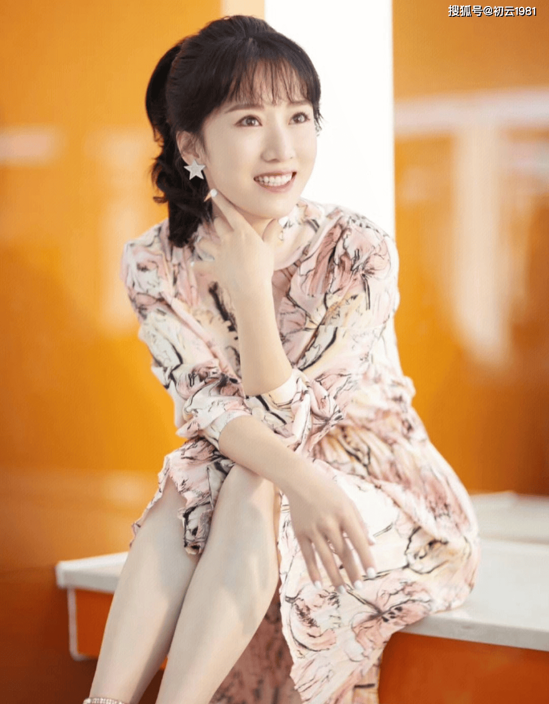 绝色李念惊艳亮相,尤物身材犹如绝世珍宝!_外表_梦想_生活