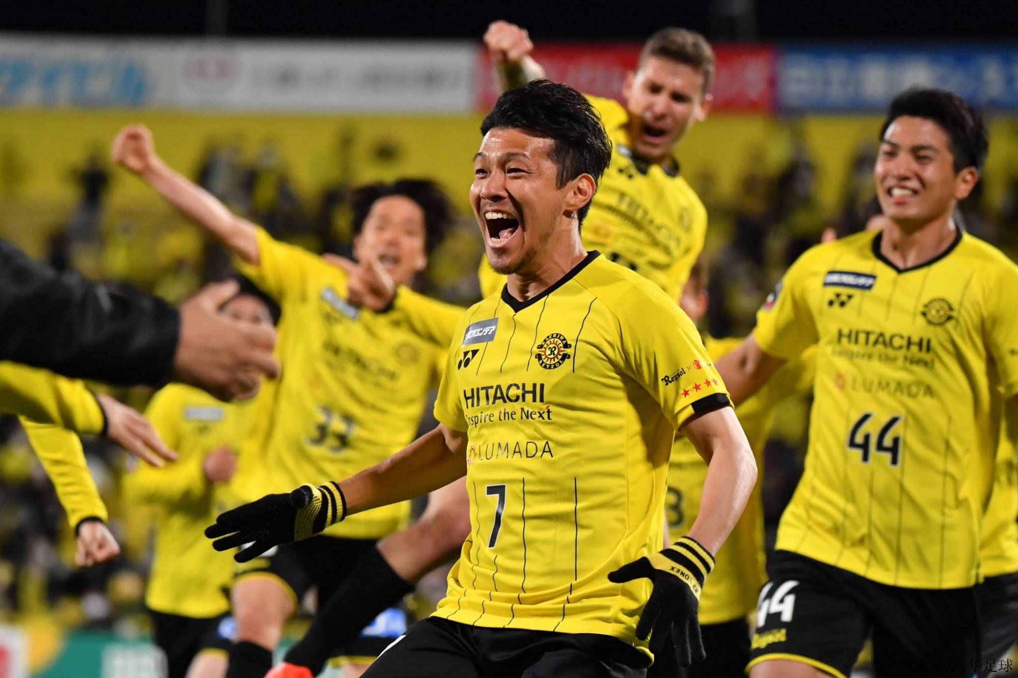 前锋武藤嘉纪本赛季已攻入12球,高居射手榜榜首,成为球队当家杀手锏.